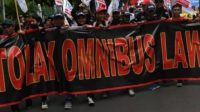 Aksi Ditengah Pandemi Akibat Negara Abai Terhadap Hak-hak Buruh Pribumi