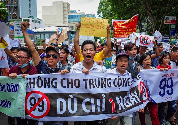 Demonstran Vietnam