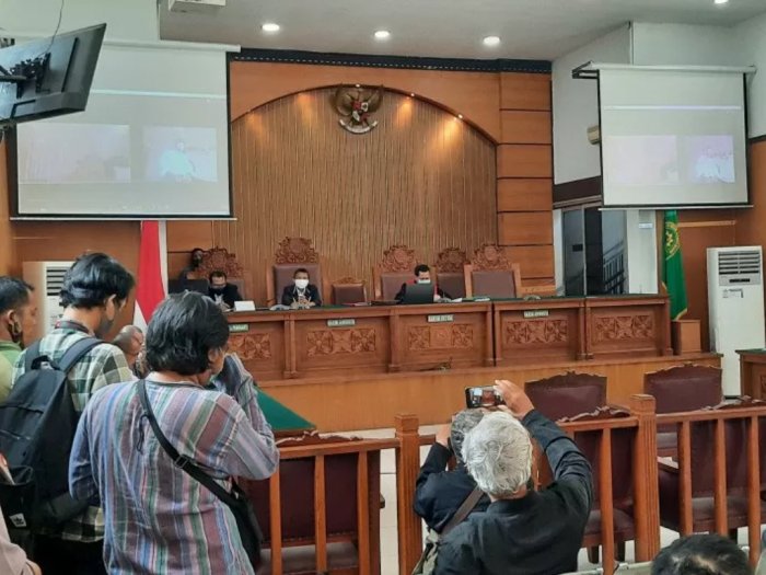 Sidang gugatan praperadilan Ruslan Buton, tersangka kasus ujaran kebencian terhadap Presiden Jokowi di PN Jakarta Selatan, Kamis (25/6/2020). (Foto: ANTARA/Laily Rahmawaty)