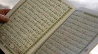 Viral, Seorang Wanita Di Makassar Marah-Marah Dan Banting Al-Quran, Polisi Telusuri