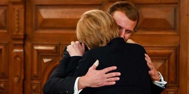 Beri Perpisahan Hangat untuk Angela Merkel, Emmanuel Macron: Prancis Mencintai Anda